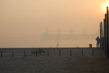 Obraz premium fog on the river