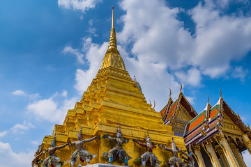 Grand palace and Wat phra keaw,Temple of the Emerald Buddha with blue sky Bangkok, Thailand.Landmark of Bangkok.