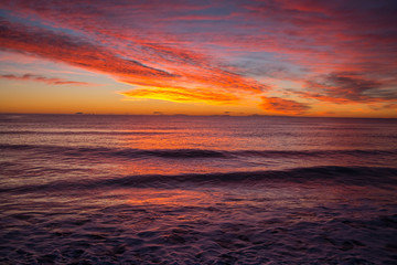 Fototapeta na wymiar sunrise in the mediterranean sea