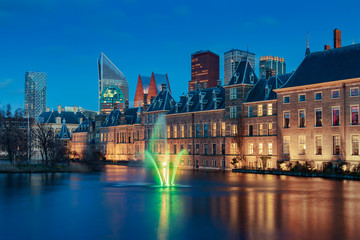 Fototapeta na wymiar illuminated parliament buildings in The Hague