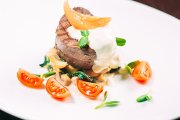 Veal medallions with spinach