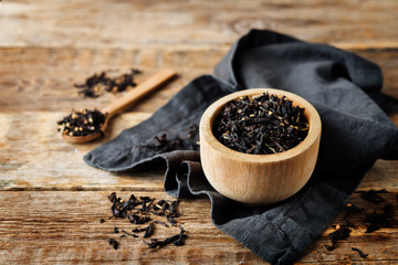 Dried black tea with spices