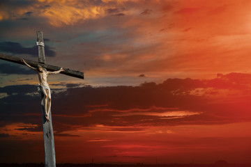 Christian cross on sunset sky religion world christian - obrazy, fototapety, plakaty