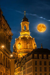 Fototapeta premium Frauenkirche in Dresden