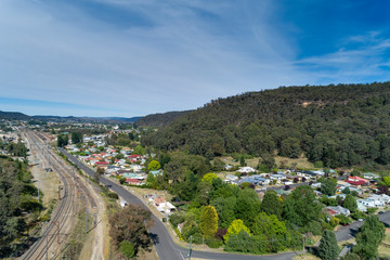 Fototapeta na wymiar The small town of Oaky Park near Lithgow in the upper Blue Mountains in Australia