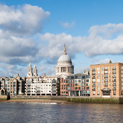 Fototapeta na wymiar St Paul's Cathedral from Southbank