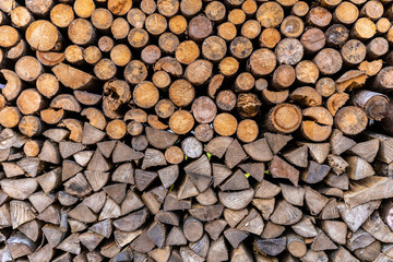 Cut log woods ready to use
