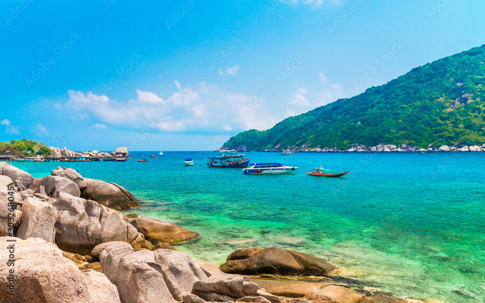 Wall mural Panorama beautiful nature scenic landscape rock beach Koh Nang Yuan island with boat for traveler, Landmark attraction tourist travel Thailand summer holiday vacation trips, Tourism destinations Asia