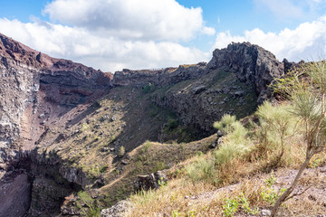 Fototapeta na wymiar vesuv mountain crater view, neapel, italy