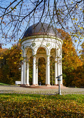 Obraz premium Wiesbaden, Monopteros auf dem Neroberg. 15.11.2019.