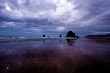 Fototapeta na wymiar Pacific Ocean along Oregon coast.