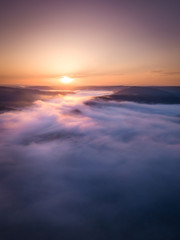 Fototapeta na wymiar Foggy Sunrise at the Mosel Valley – Germany