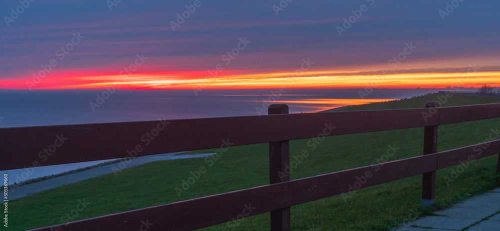 Wall mural Sunset Water Beach