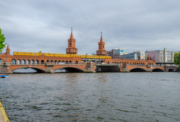 Fototapeta na wymiar Berlin, Germany - 16 05 2012: Oberbaum Bridge
