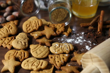 Christmas - gingerbreads - snowman, star, ball, honey and cinnamon