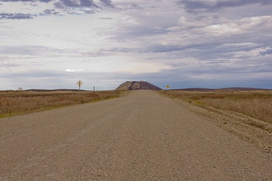 Tuktoyaktuk highway and pingo