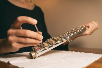 Fixing Flute Keys, Flute Maintenance © Özgür Güvenç
