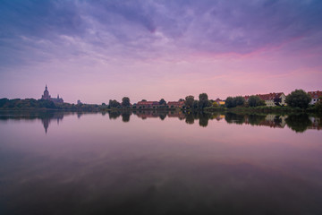 Frankenteich mit Marienkirche in Stralsund am Morgen