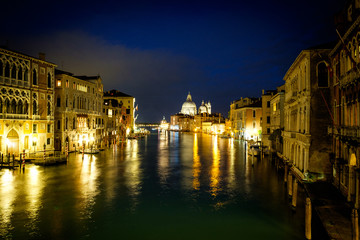 Fototapeta premium Grand Canal in Venice at night