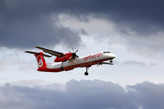 Air Berlin Bombardier De Havilland DHC-8 Q400
