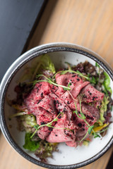 Spicy Roast Beef Salad with Vegetables