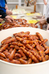 Preparando chorizos