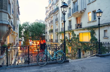 Fahrrad und Treppe in Montmartre, Paris © Agnieszka Gaul