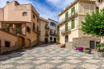 Fototapeta na wymiar The street of Gratallops - the old catalonian town - the center of vinemaking of Priorat