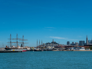 Fototapeta na wymiar View to San Francisco Bay Area with Fog and blue sky