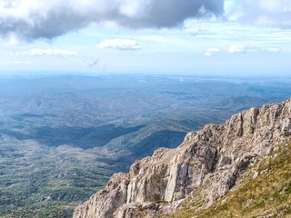 Fototapeta na wymiar Mountain landscape from the top of Chatyrdag in Crimea.