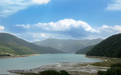 Fototapeta na wymiar blue lake and mountains