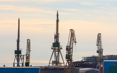 Obraz premium Large shipyard near the coast