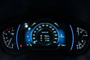 Modernes Display im Auto