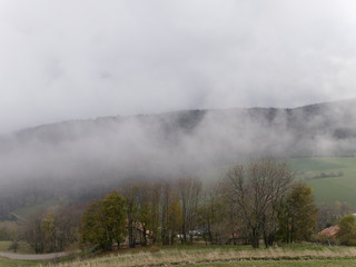 Obraz premium Fog in the mountains and valley