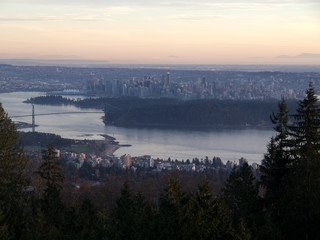 Fototapeta na wymiar Vancouver city sunset and night scenes
