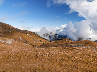 Montaña huerta paisaje Monte Tomba