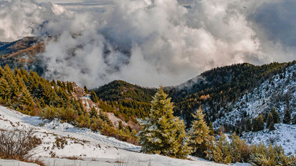 Huerta, montaña Monte tomba, italia paisaje