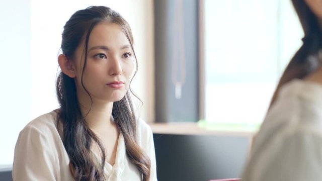 ビジネスウーマン 