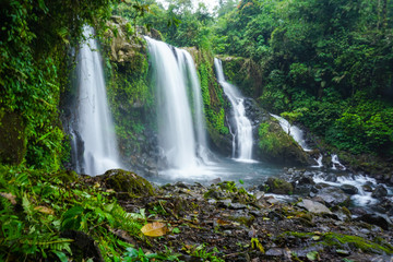 Fototapeta na wymiar waterfall in forest