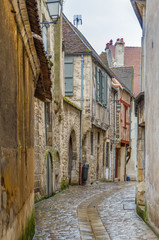 Fototapeta na wymiar Street in Avallon, France