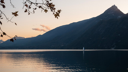 Lac du Bourget au crépusucle