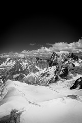 Mont-Blanc massif : Vallée Blanche, Mer de Glace and Périades glacier, with Les Grandes Jorasses and La Dent du Géant in the background, view from l'Aiguille du Midi - Chamonix, Haute-Savoie, France