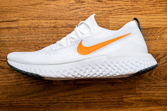 Nike epic cheap react 85