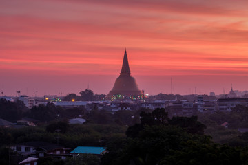Fototapeta na wymiar The sacred pagoda of Nakhon Pathom, Thailand at sunrise