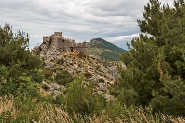 Fototapeta na wymiar Fortica oberhalb von Omis