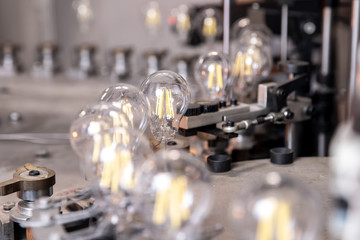 Automated workshop conveyor for production of glass lamps bulbs factory