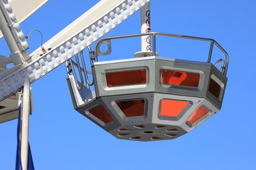 Fototapeta premium Riesenrad auf der Kirmes/Jahrmarkt/Oktoberfest