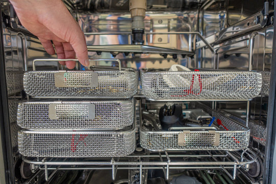 Used instruments were cleaned and disinfected in an RDG washing machine