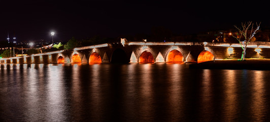 Night at the bridge