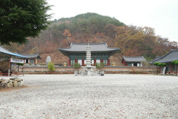 Fototapeta na wymiar Geumdangsa Buddhist Temple of South Korea
